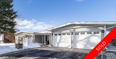 Ryan Farm House: 3 bedroom Stainless Steel Appliances, Granite Countertop, Tile Backsplash, Glass Shower, Hardwood Floors
