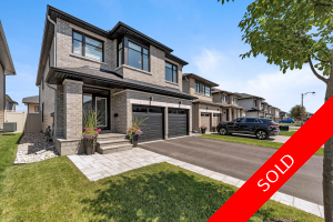 Bradley Commons/ Trailwest Detached: 4 bedroom Stainless Steel Appliances, Granite Countertop, Tile Backsplash, Glass Shower, Hardwood Floors, Laminate Floors