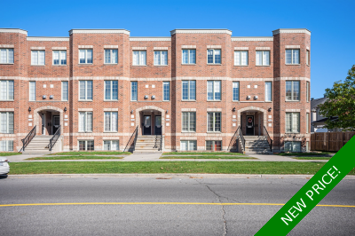 Barrhaven Stacked Condo for sale: 2 bedroom Stainless Steel Appliances, Glass Shower, Hardwood Floors (Listed 2025-10-15)