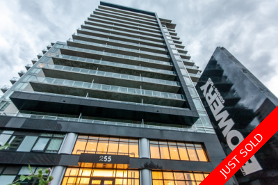 Ottawa Centre Condo Apartment for sale: Studio Stainless Steel Appliances, Tile Backsplash, Laminate Floors (Listed 2025-11-03)