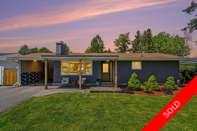 Parkwood Hills Detached: 3+2